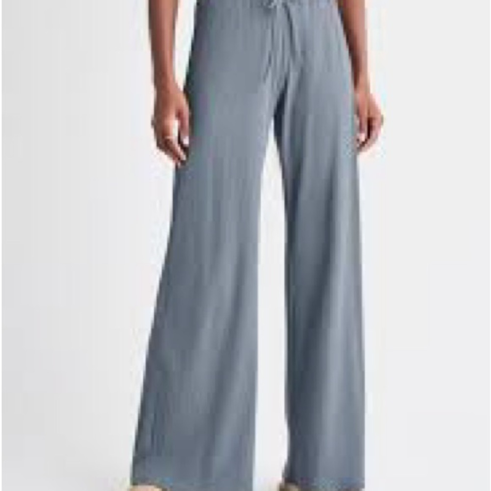 Splendid 4 sets of  pajama loungewear - Picture 8 of 9